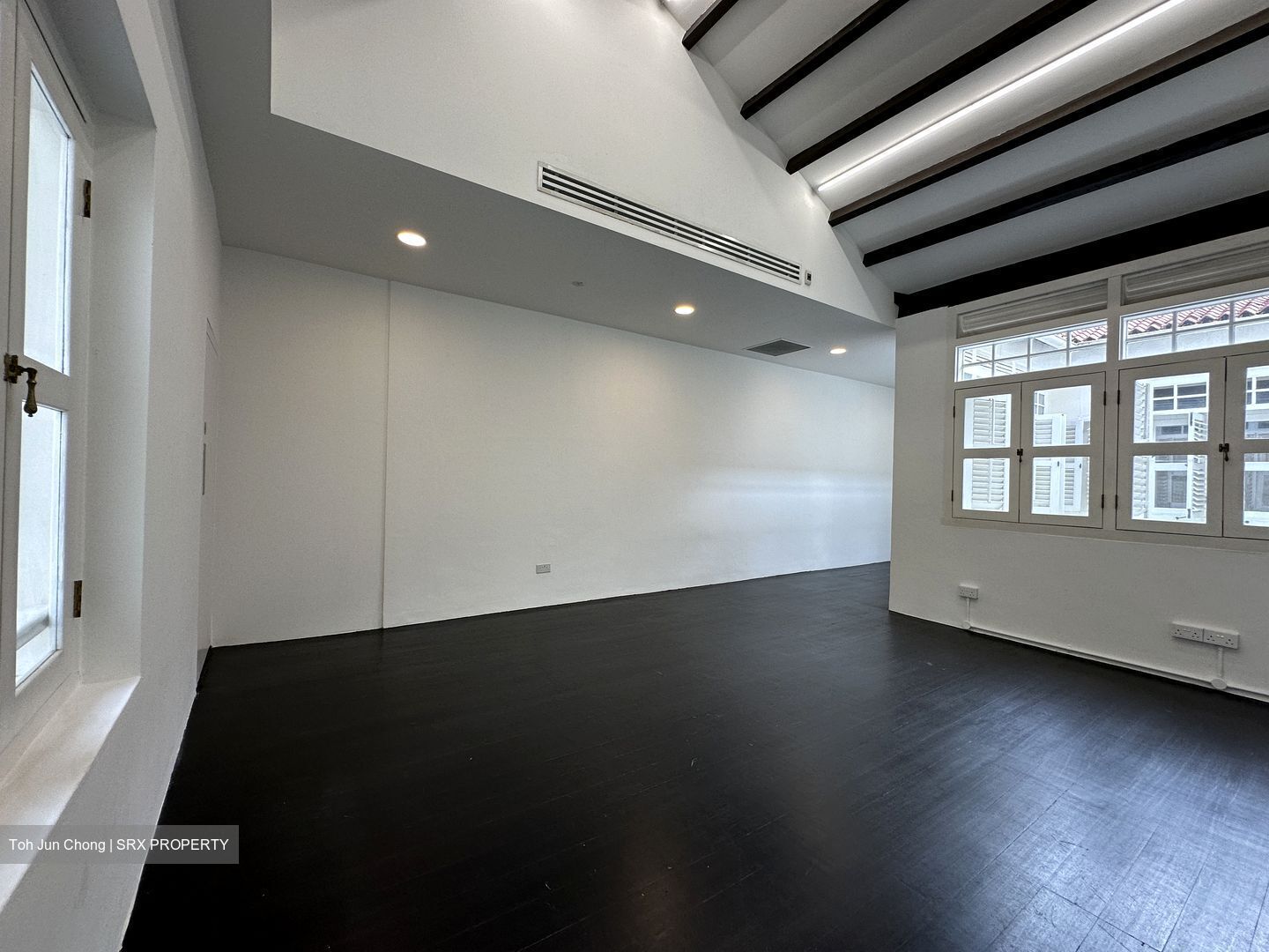Tras Street (D2), Shop House #453200151